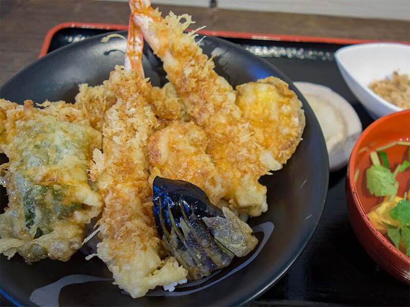 地魚と大えびの天丼