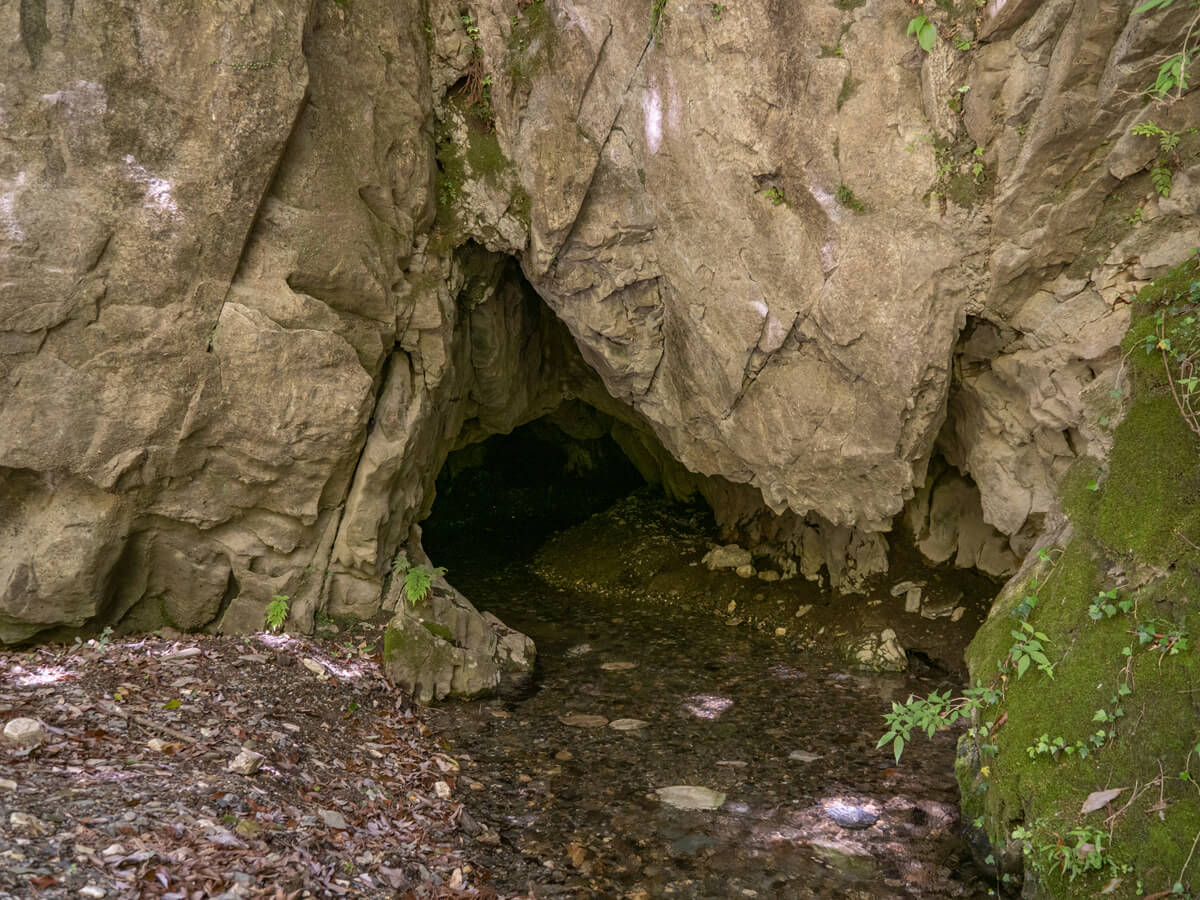 諏訪の水穴