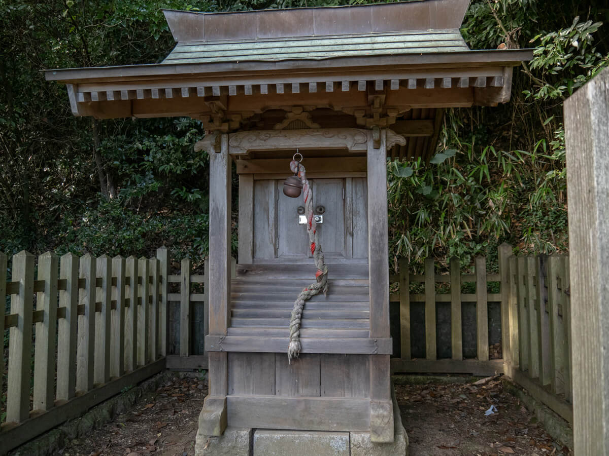 豊石崖神社の社殿
